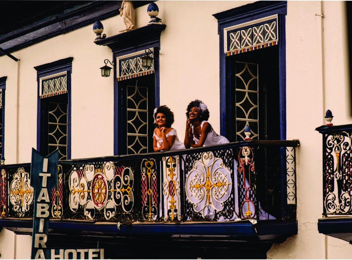 Hotel Итабира Екстериор снимка